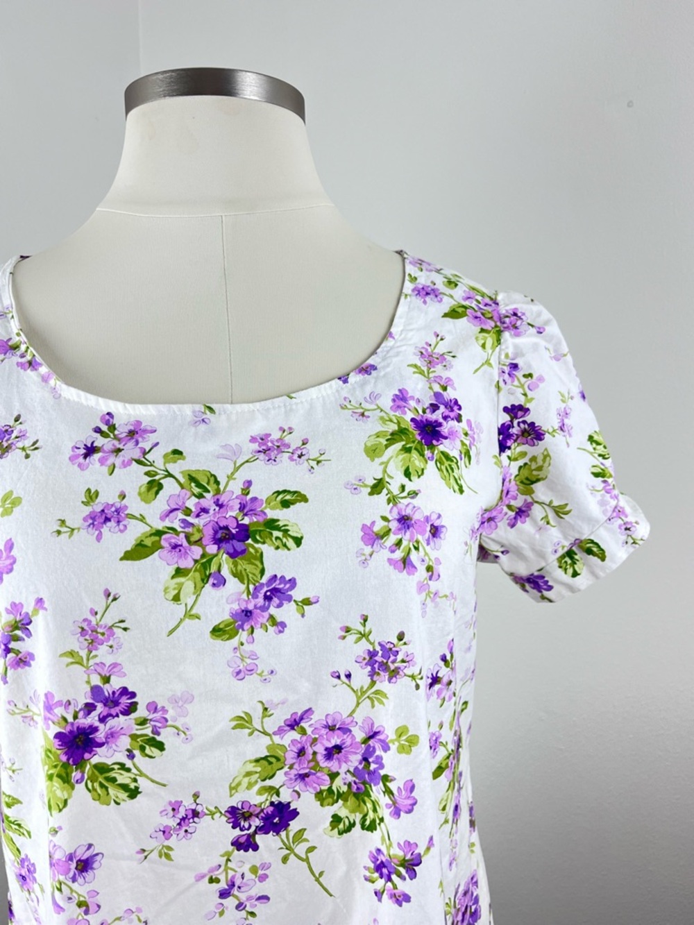 VTG 1990s Handmade White Floral Scoop Neck Dress
